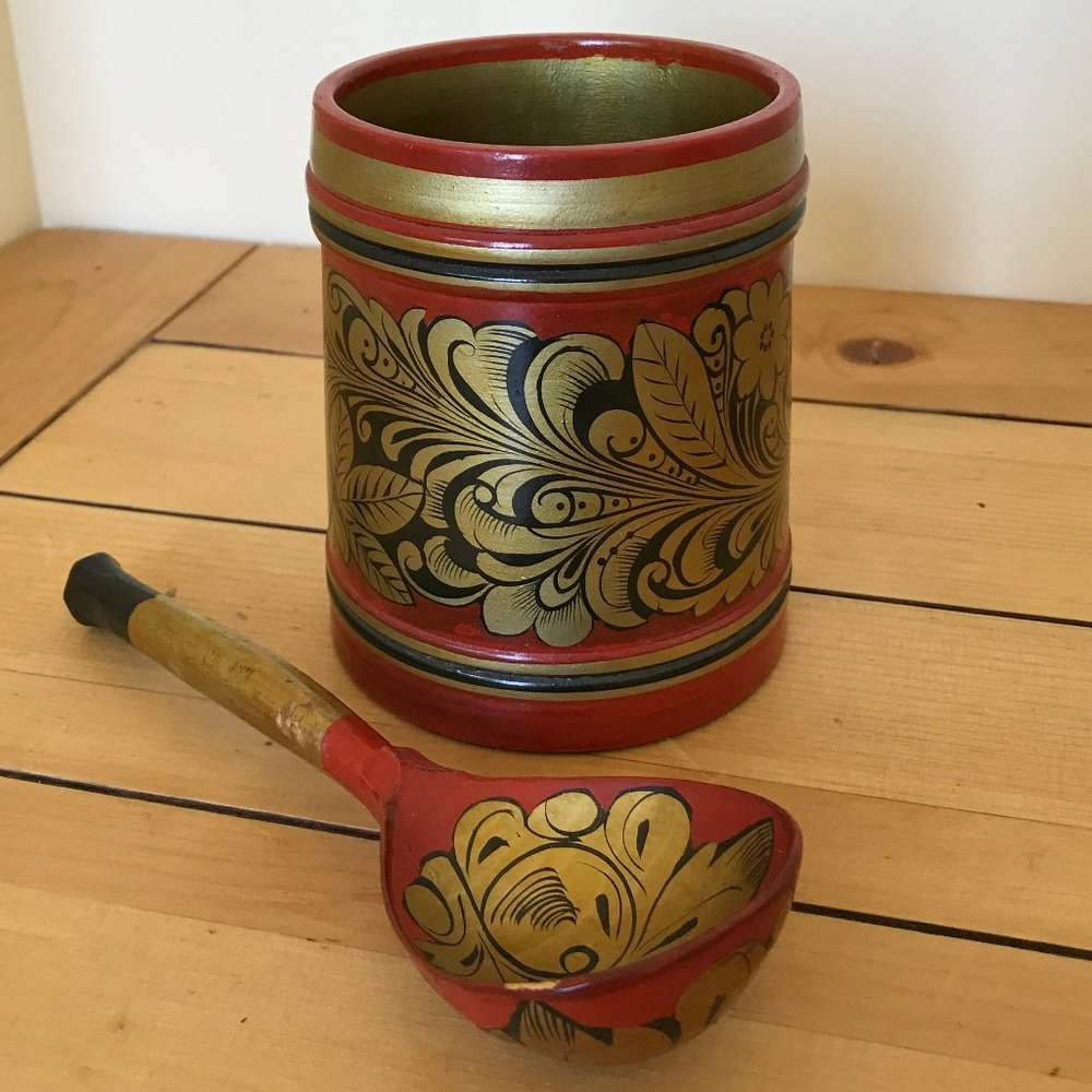 Russian Khokhloma Wooden Lacquer Container Jar with Scoop Spoon